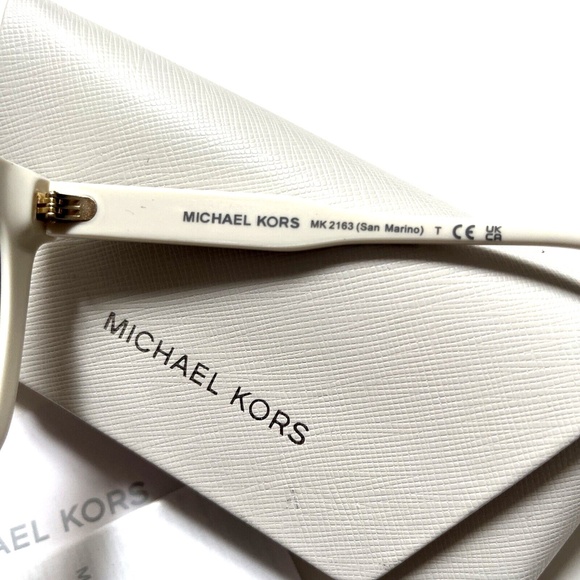 New in Case Original Michael Kors San Marino Sunglasses MK2163 Signature Vanilla - Picture 8 of 10